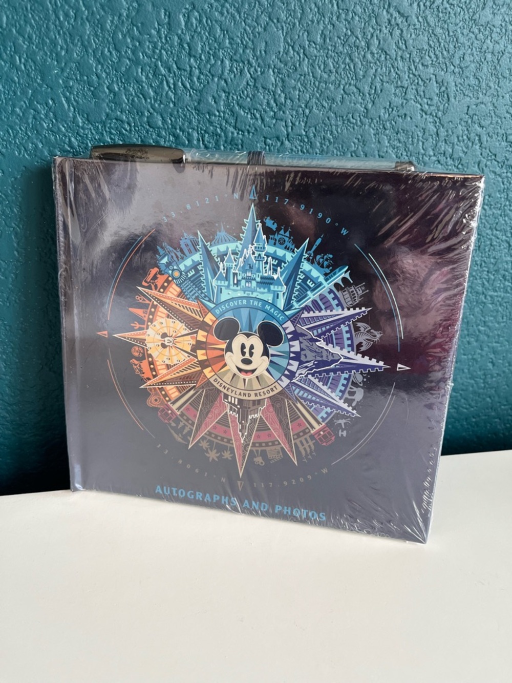 Walt Disney Disneyland Resort Discover the Magic Autograph Book & Photo Album